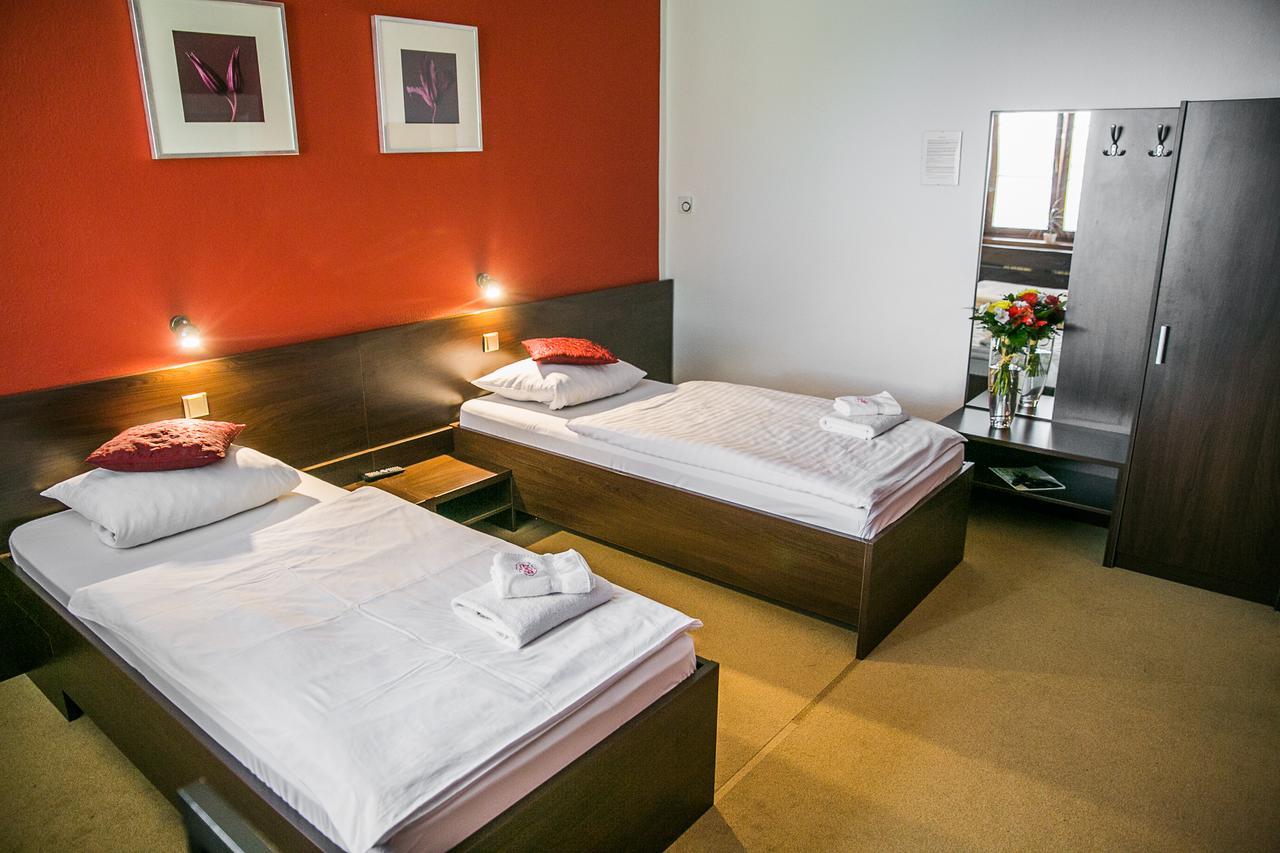 Hotel Best Острава Екстериор снимка