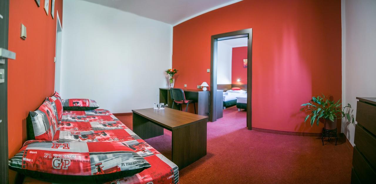 Hotel Best Острава Екстериор снимка